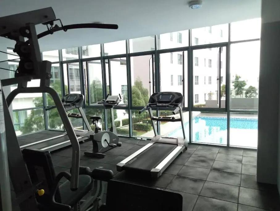 Deersoho-cyberjaya,fit 6pax,netflix Provided Cyberjaya